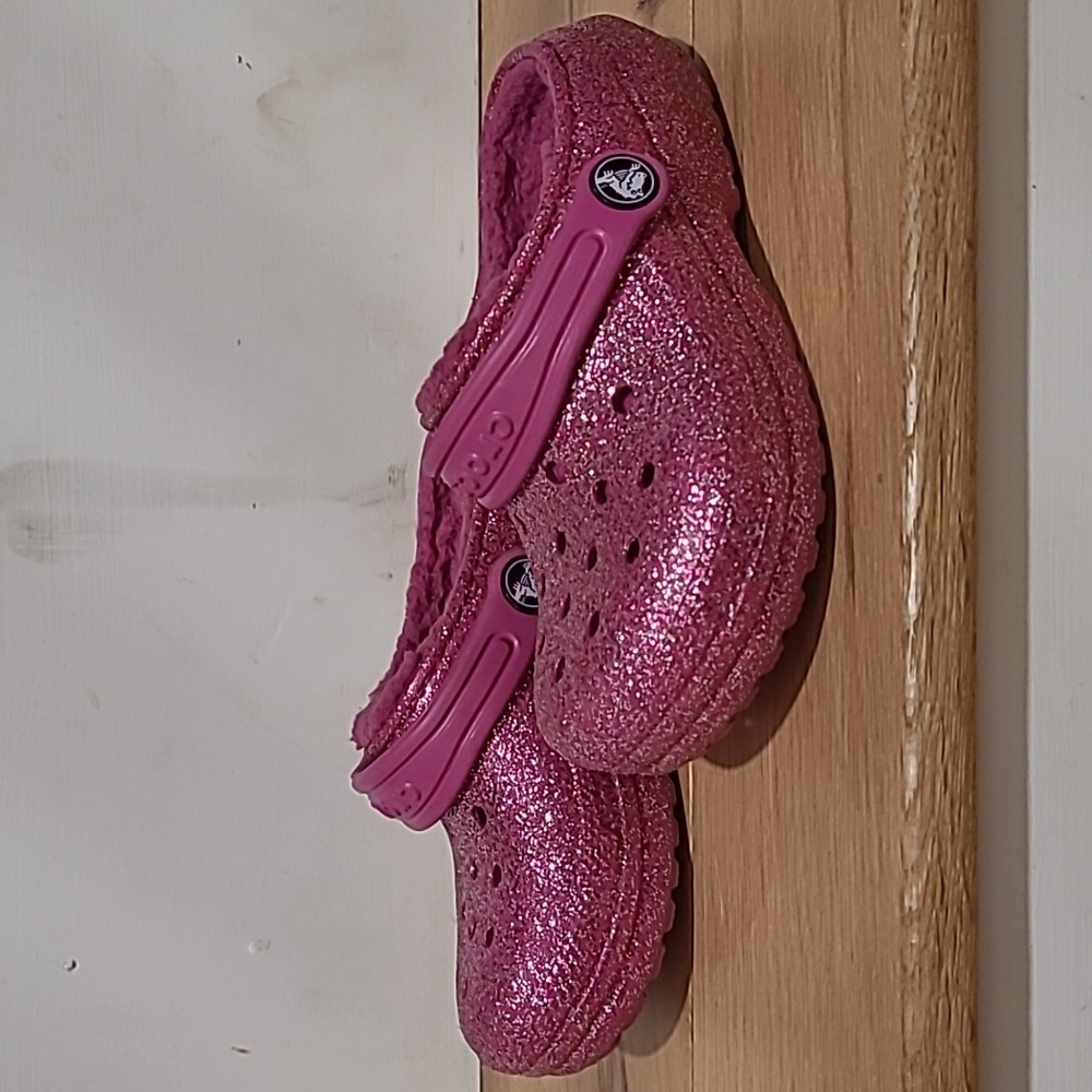 Girls sprakle crocs worn 1x